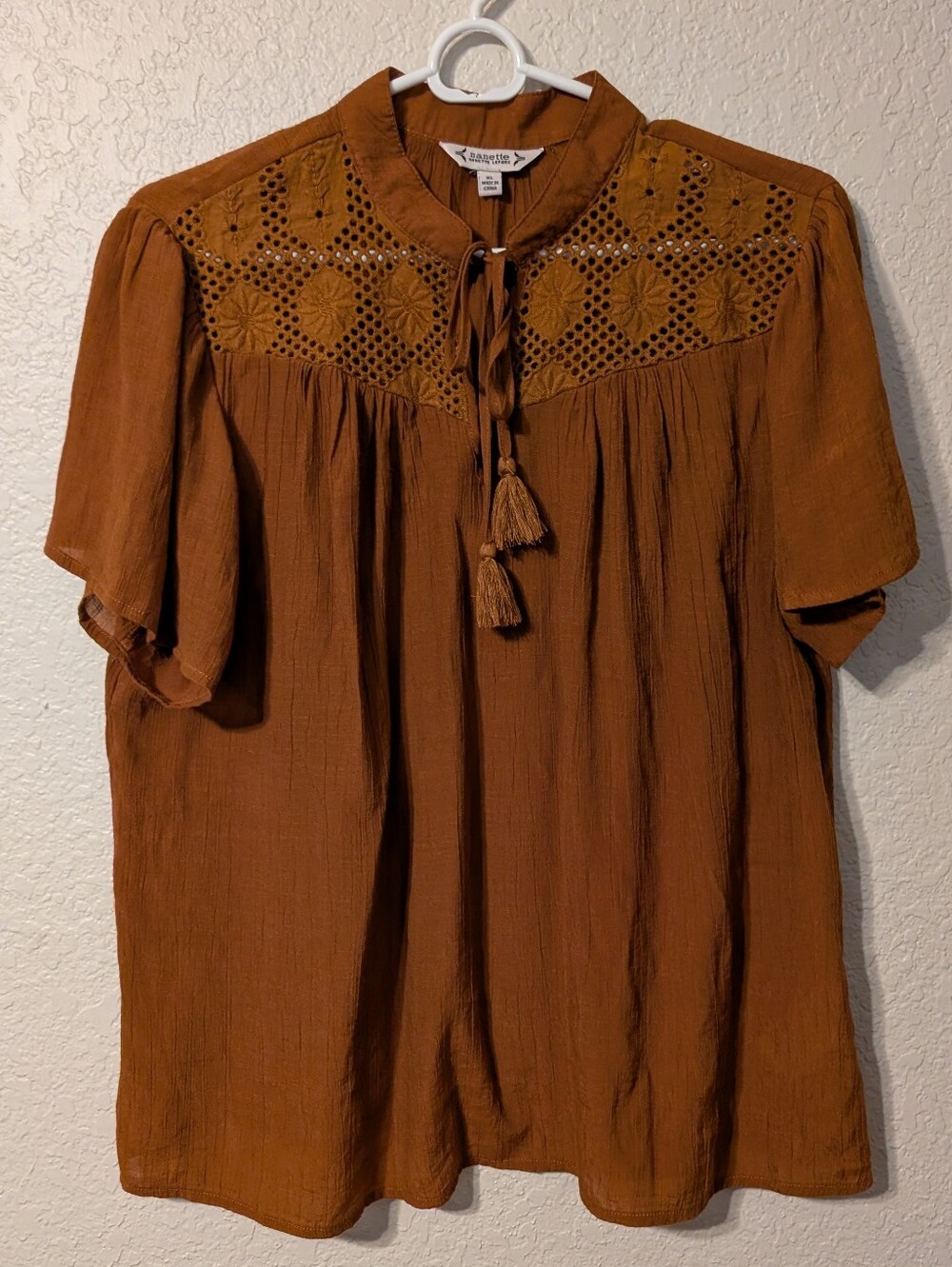 Nanette Lepore Burnt Orange / Brown Crochet Lace Shoulder Tie-front Blouse, XL - Picture 6 of 7